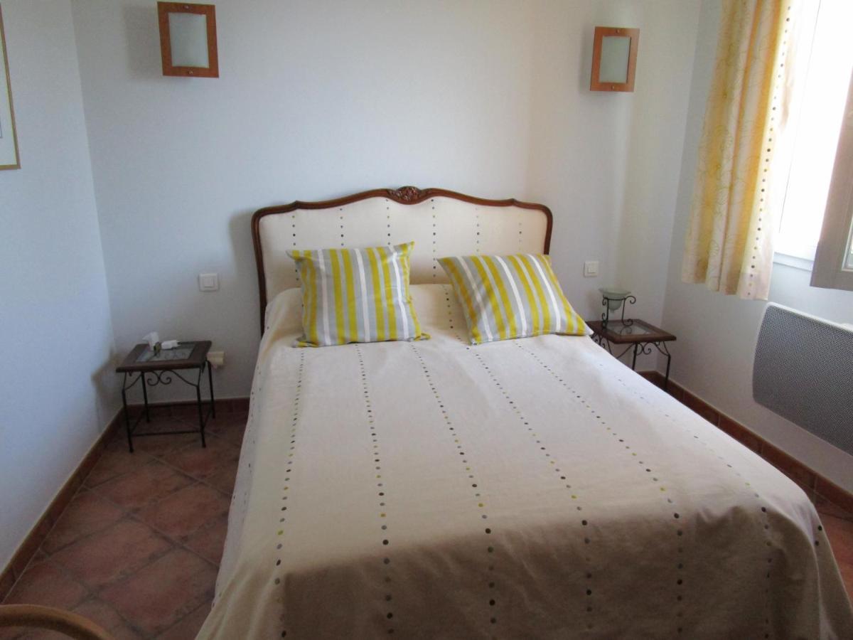 Les Bruyeres Bed & Breakfast Saint-Mandrier-sur-Mer Exterior photo