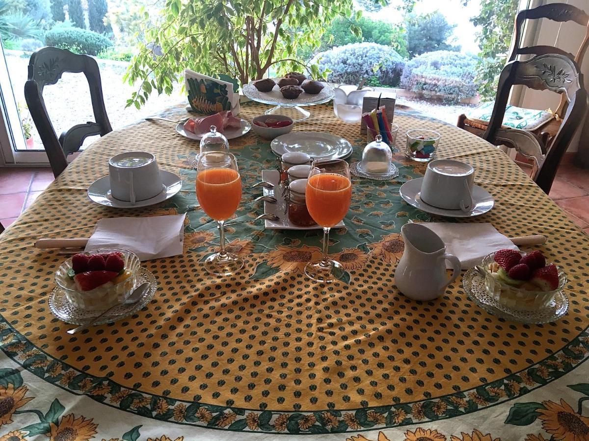 Les Bruyeres Bed & Breakfast Saint-Mandrier-sur-Mer Exterior photo